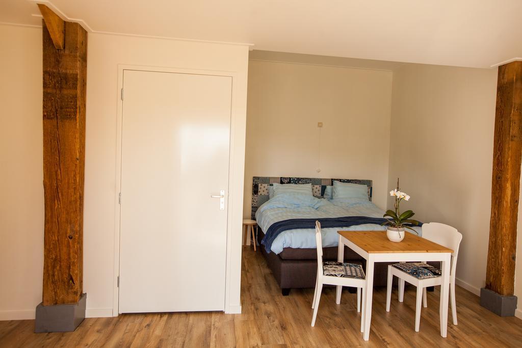 Bed And Breakfast Geertruidahoeve Hellendoorn Room photo